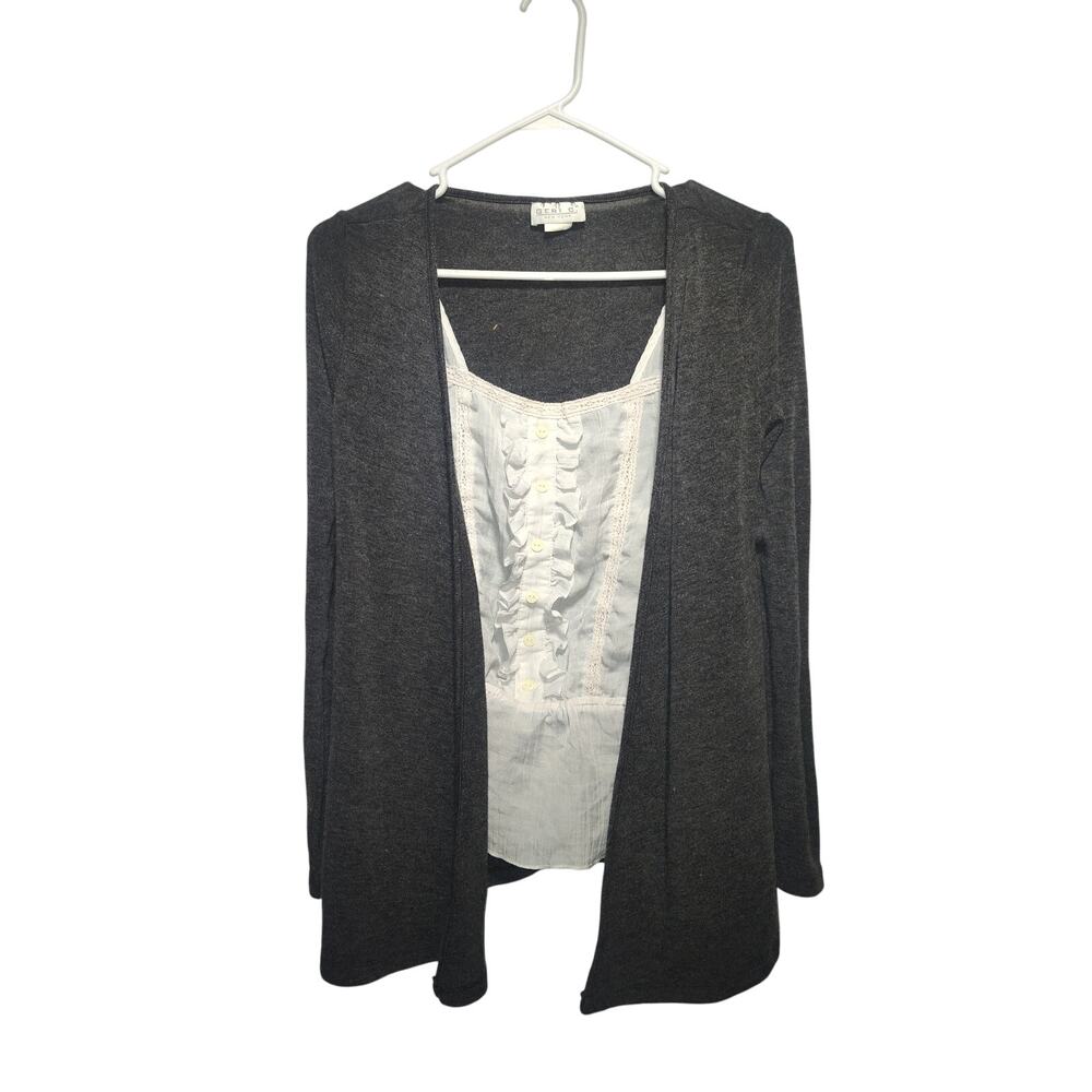 Geri C Women's Shirt Size Small